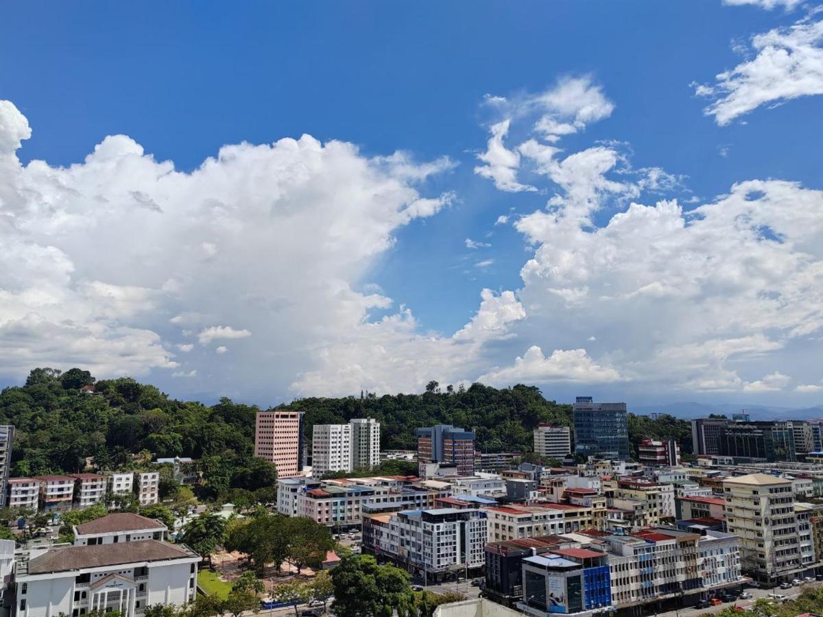Cityview Studio Apartment At Kota Kinabalu City Centre Екстериор снимка